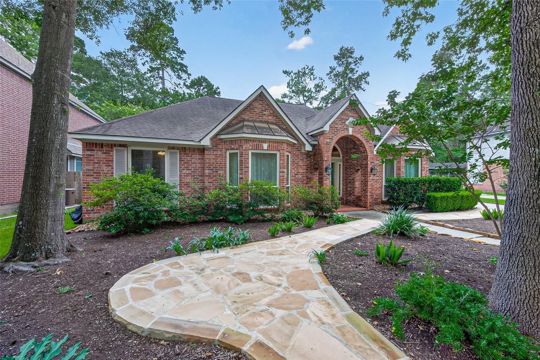 Maison à The Woodlands, Texas, États-Unis 1 - 18446789