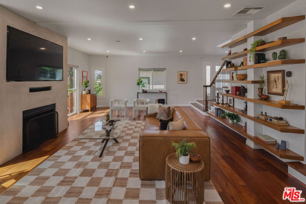 House in Los Angeles, California, United States 4 - 18449825
