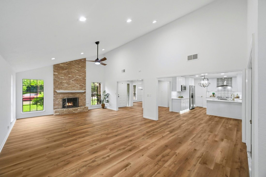 House in Sugar Land, Texas, United States 5 - 18446776