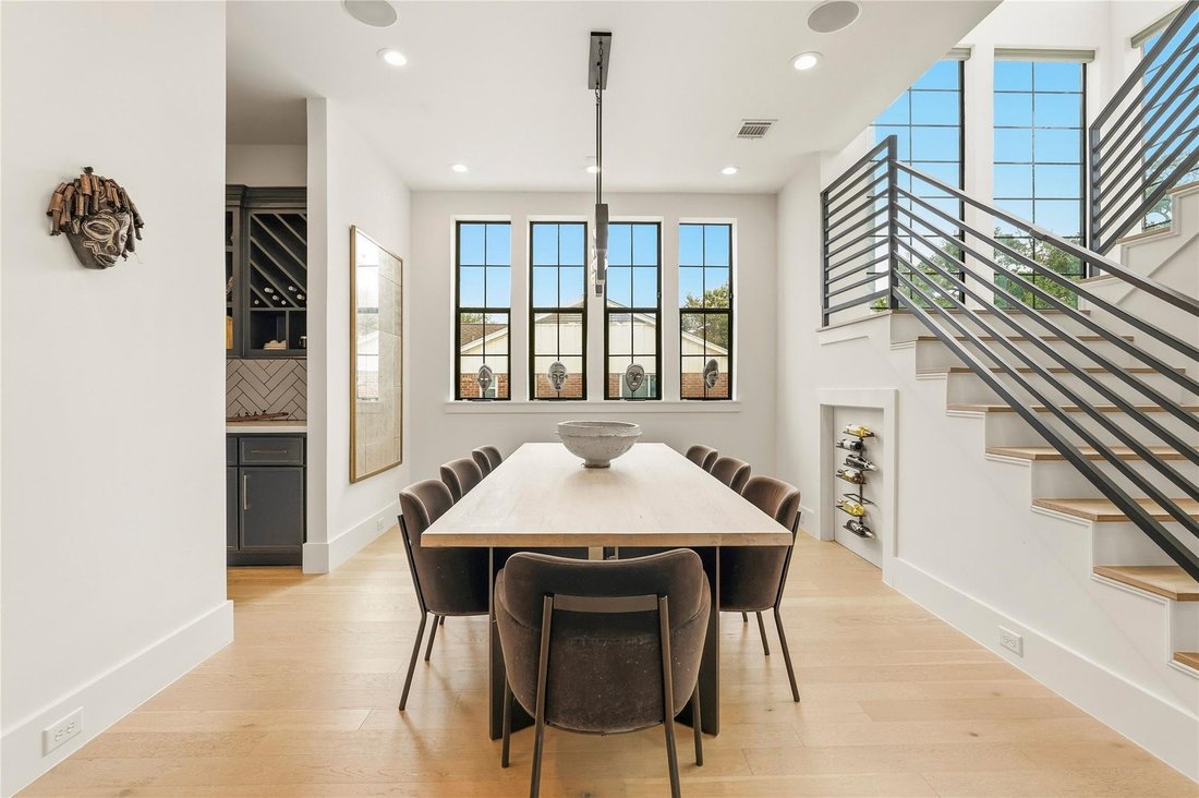 House in Houston, Texas, United States 4 - 18446765