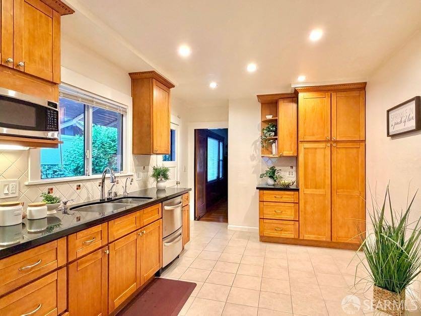 House in Oakland, California, United States 5 - 18441993