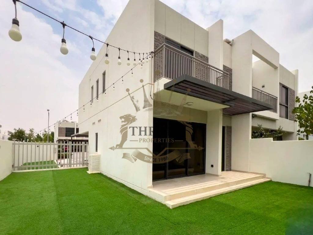 Townhouse in Damac Hills 2, Dubai, United Arab Emirates 1 - 18449435