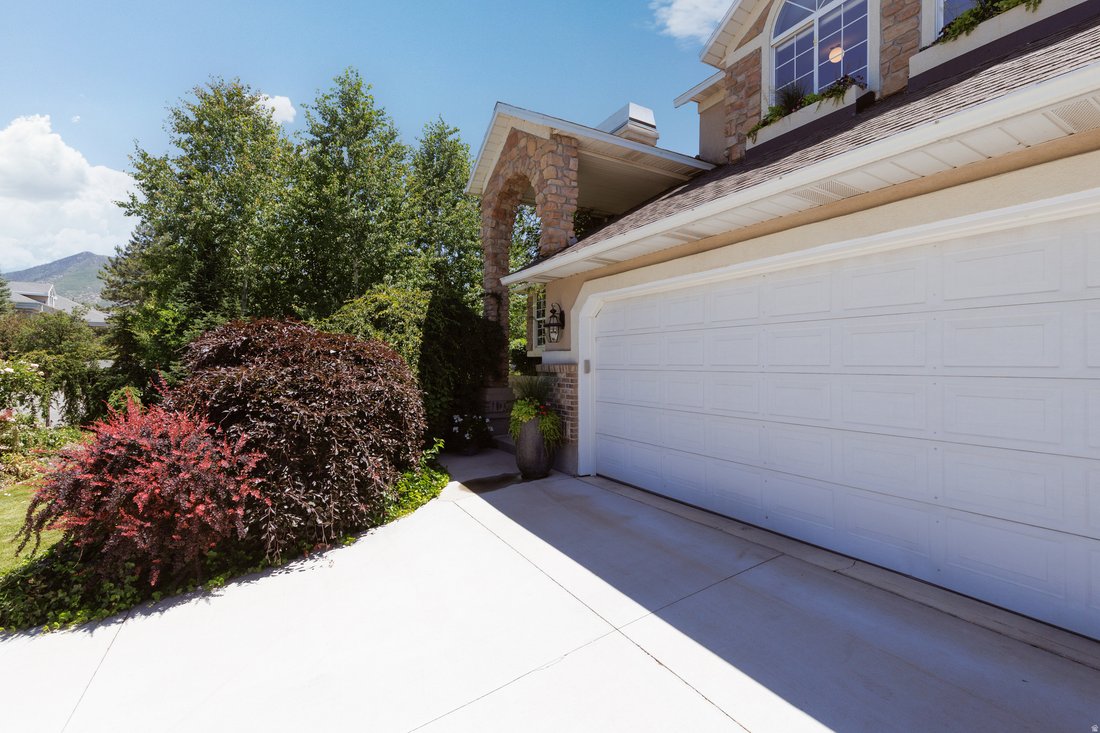 House in Sandy, Utah, United States 4 - 18446448