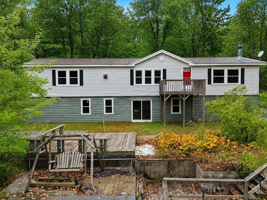 House in Lakewood, Wisconsin, United States 1 - 17786828