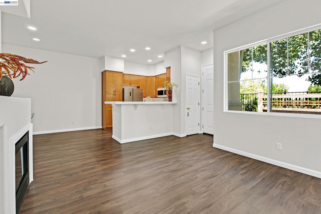 Condo in Milpitas, California, United States 4 - 18449328