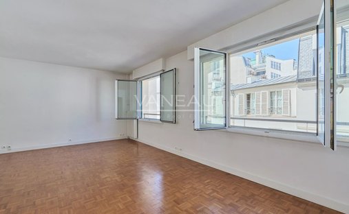 Apartment in Gros Caillou, Paris 7e Arrondissement, Paris 1