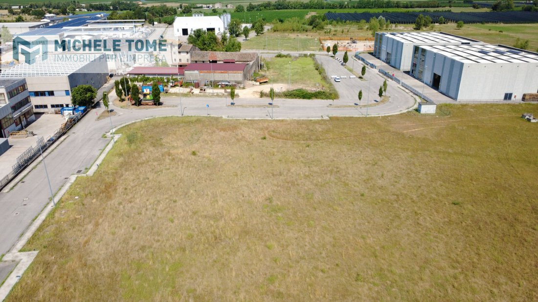 Land in Caprino Veronese, Veneto, Italy 1 - 18441232