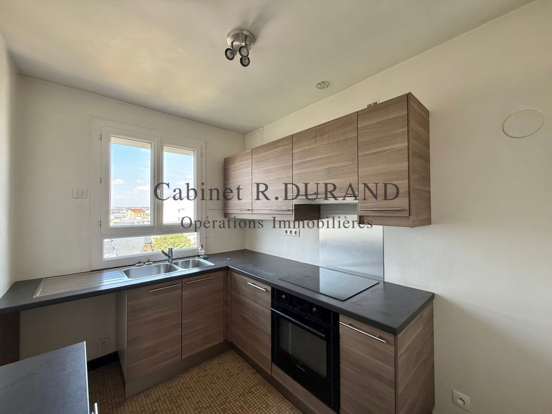 Apartment in Chedal Anglay, La Garenne-Colombes, France 2 - 18452426