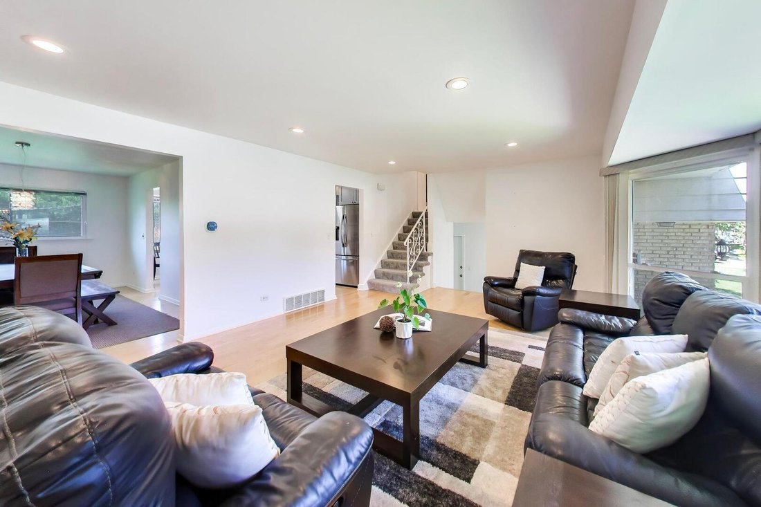 House in Mount Prospect, Illinois, United States 3 - 18447146