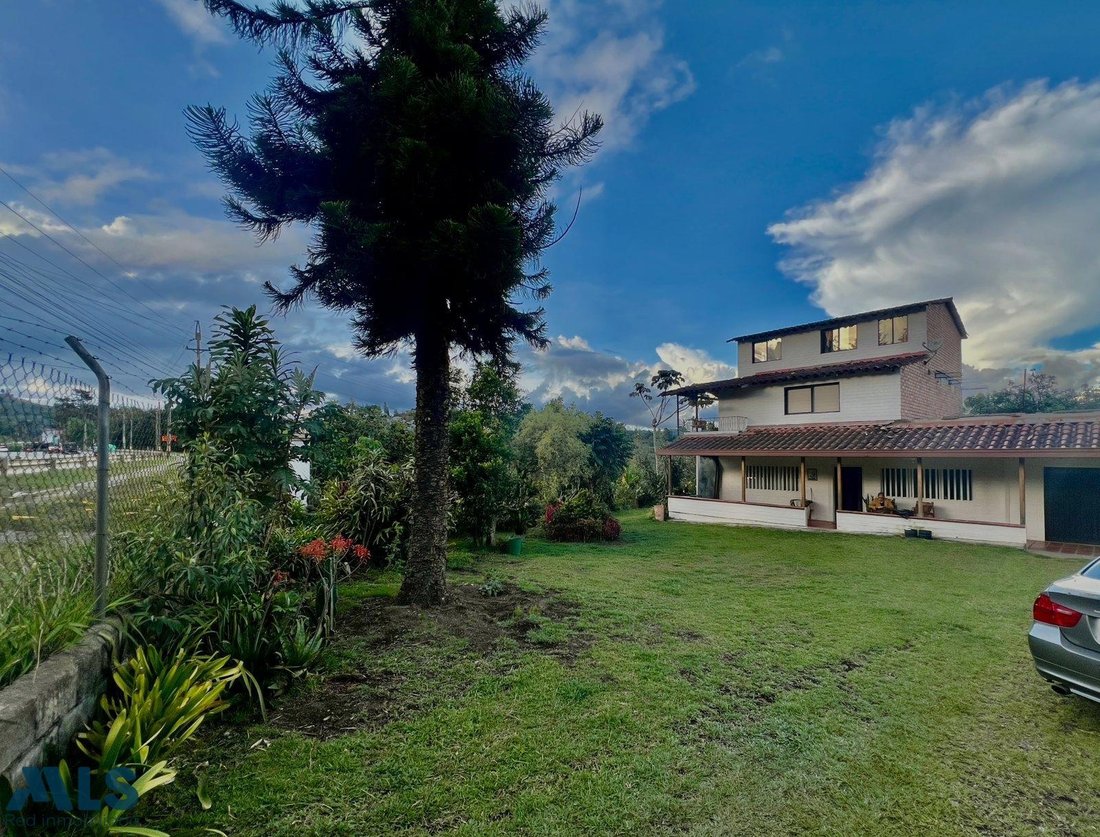 House in Rionegro, Antioquia, Colombia 2 - 18446877