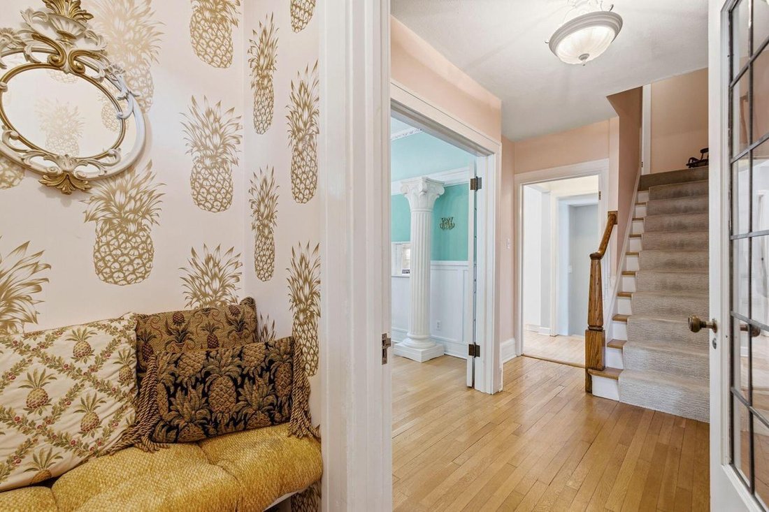 House in Wauwatosa, Wisconsin, United States 4 - 18446145