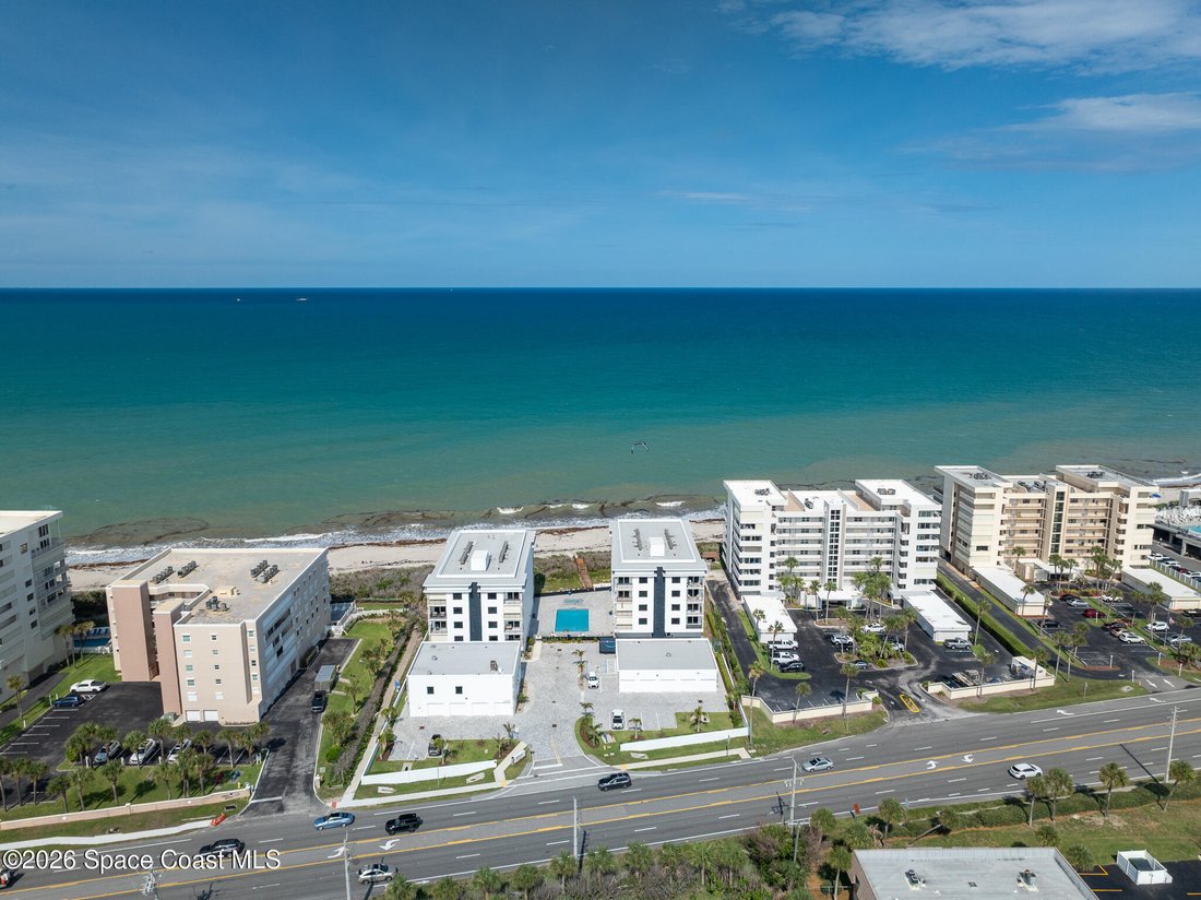 Condo in Indialantic, Florida, United States 1 - 18446296