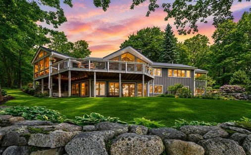 House in New London, New Hampshire, United States 1