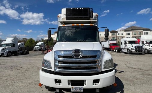 2017 Hino 268 268 in Fredericksburg, VA, United States 1