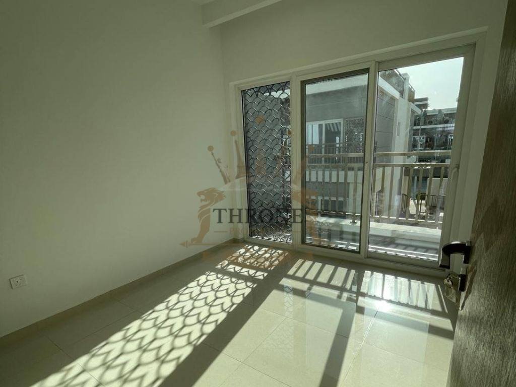 Townhouse in Damac Hills 2, Dubai, United Arab Emirates 3 - 18450861