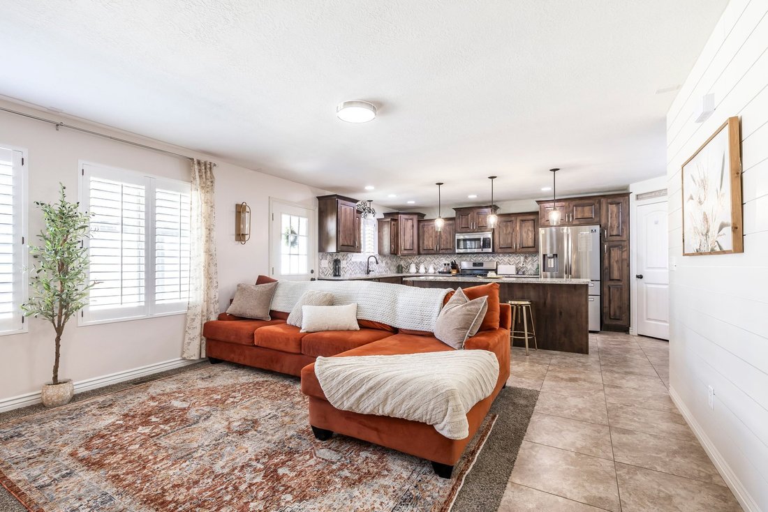 House in Clearfield, Utah, United States 5 - 18447551