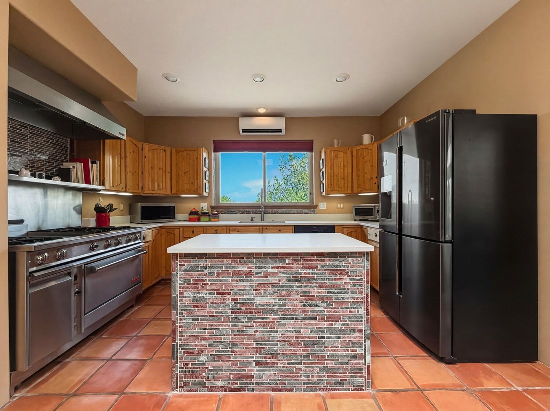 House in Santa Fe, New Mexico, United States 2 - 18447733