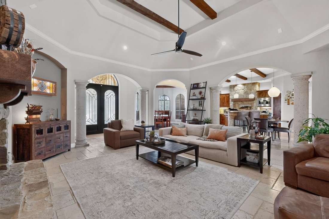 House in Georgetown, Texas, United States 4 - 18446692