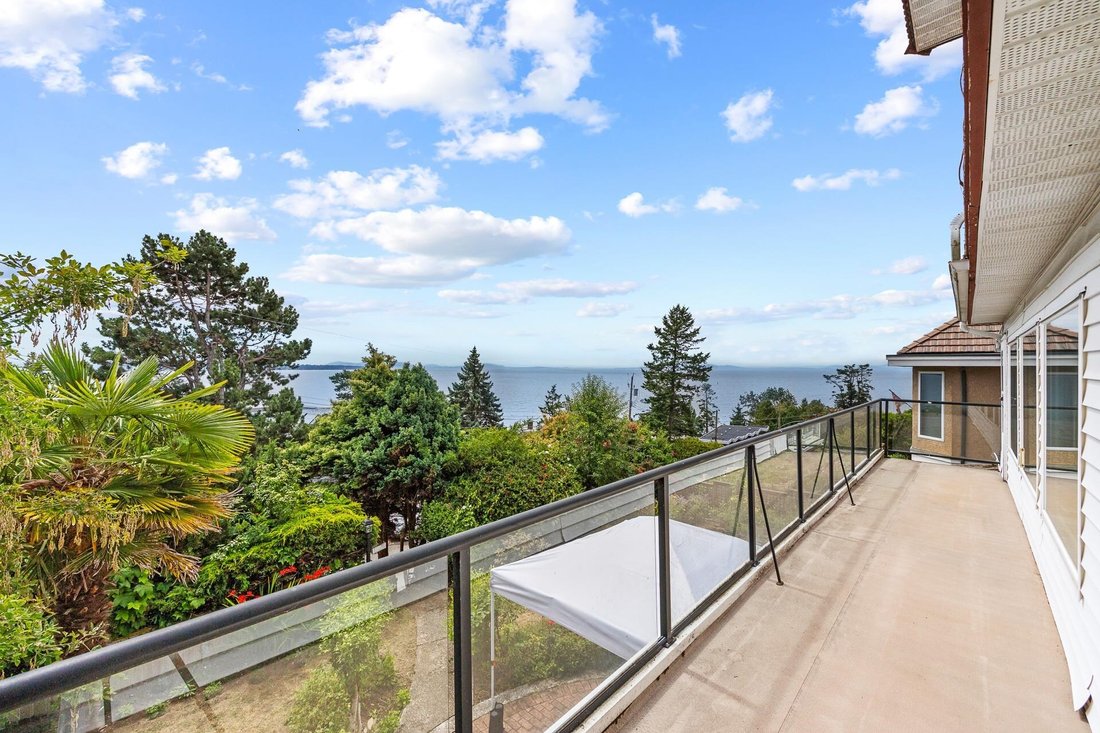 House in White Rock, British Columbia, Canada 5 - 18452355