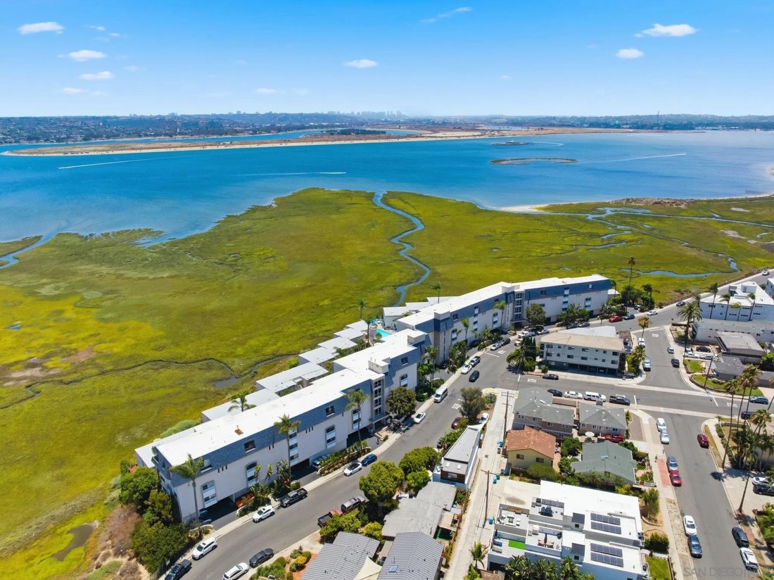 Condo in San Diego, California, United States 5 - 18449510