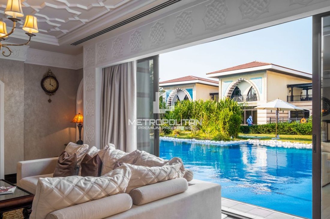Villa in Palm Jumeirah, Dubai, United Arab Emirates 1 - 18447773