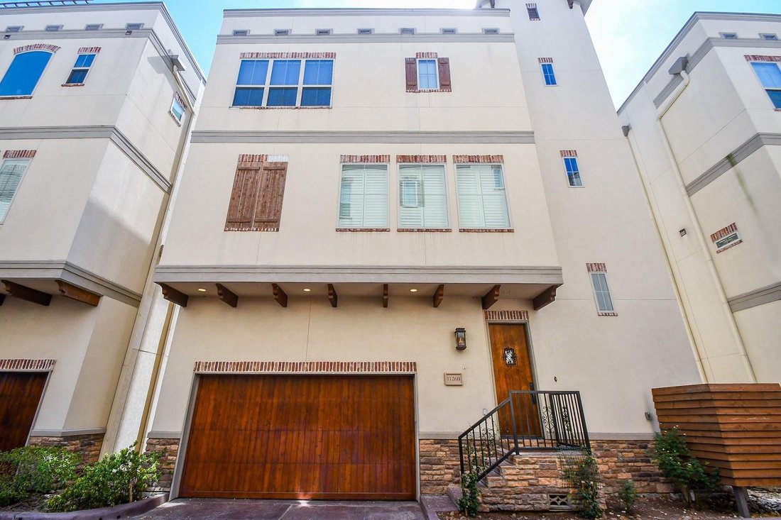 House in Houston, Texas, United States 5 - 18446812
