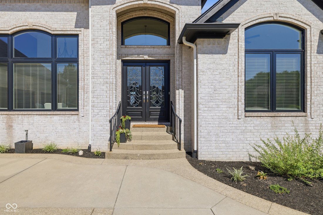 House in Greenwood, Indiana, United States 3 - 18446646
