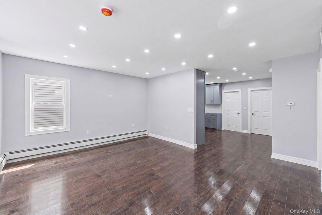 House in New York, New York, United States 3 - 18450042