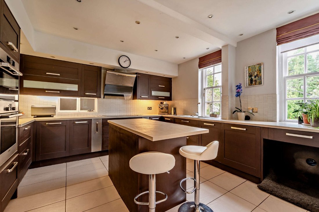 House in Cowfold, England 3 - 18446566