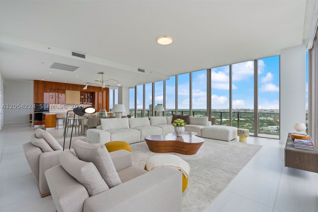 Condo in Miami, Florida, United States 4 - 18449473