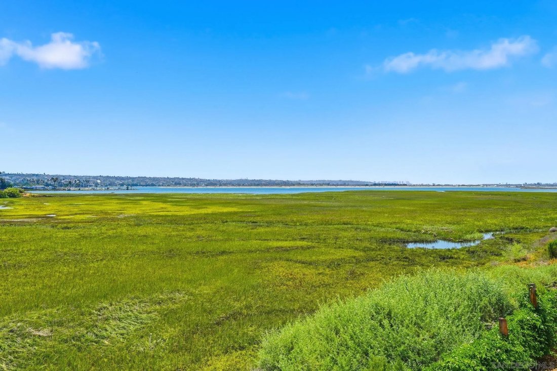 Condo in San Diego, California, United States 3 - 18449510