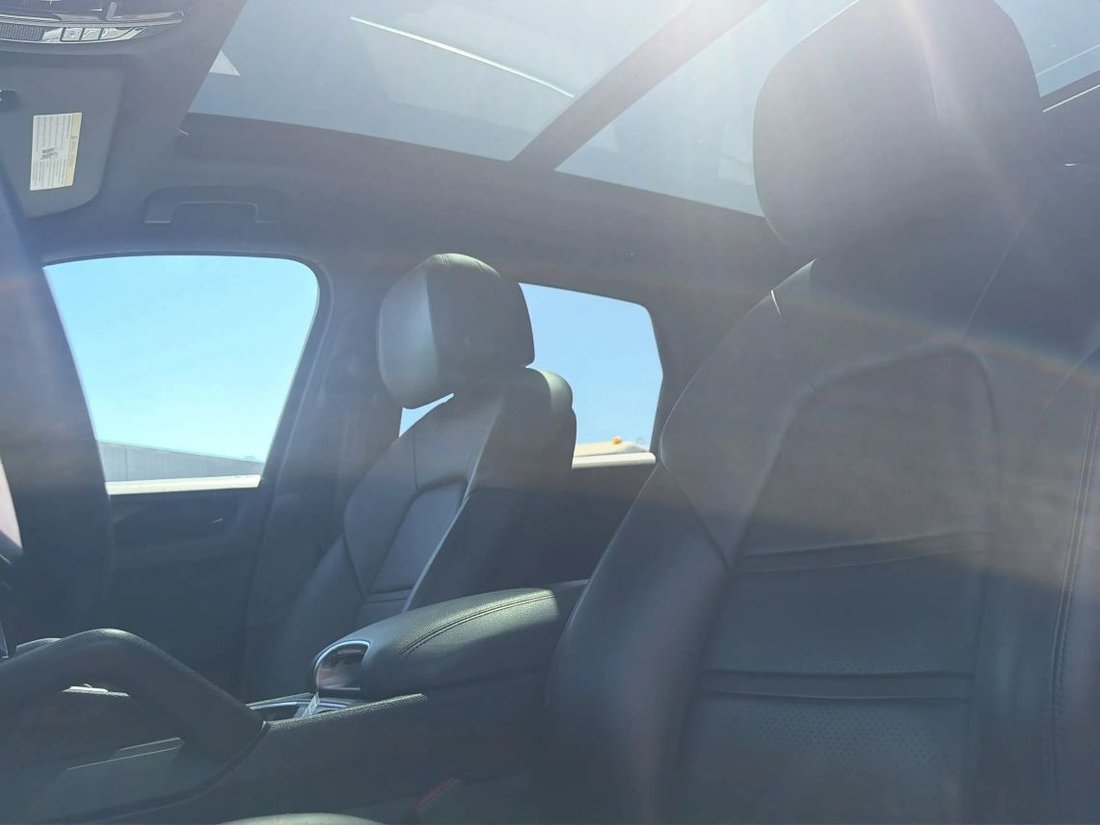 Suv in Gilroy, CA, United States 5 - 18451681