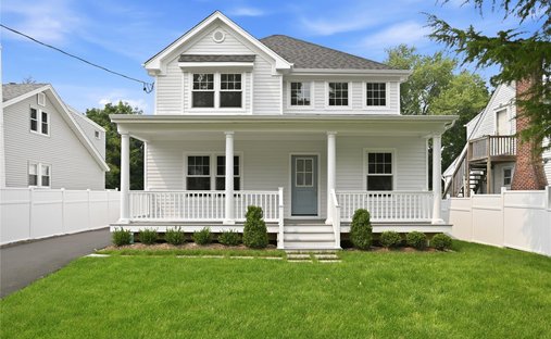 House in Halesite, New York, United States 1