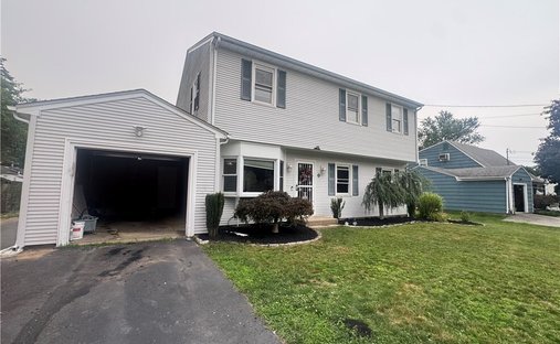 House in Cranston, Rhode Island, United States 1