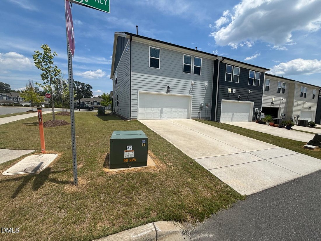 Townhouse in Apex, North Carolina, United States 4 - 18450362