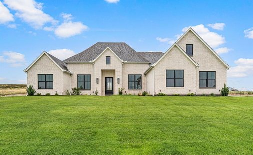 House in Granbury, Texas, United States 1