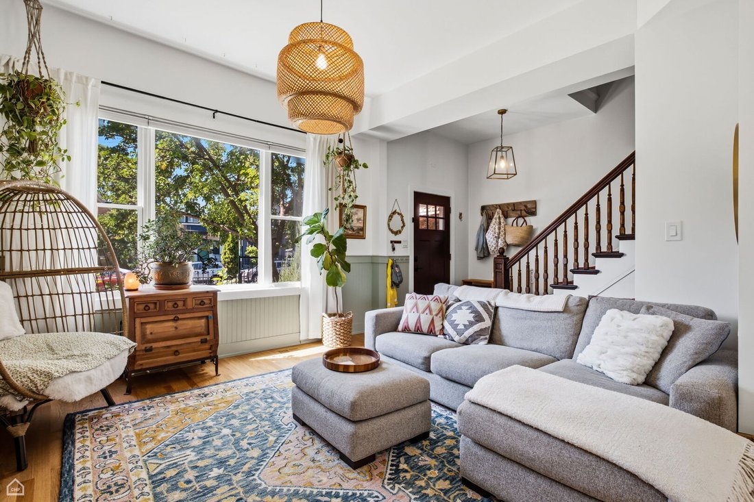House in Chicago, Illinois, United States 2 - 18447064