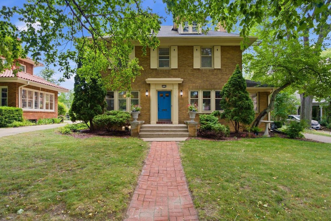 House in Wauwatosa, Wisconsin, United States 1 - 18446145