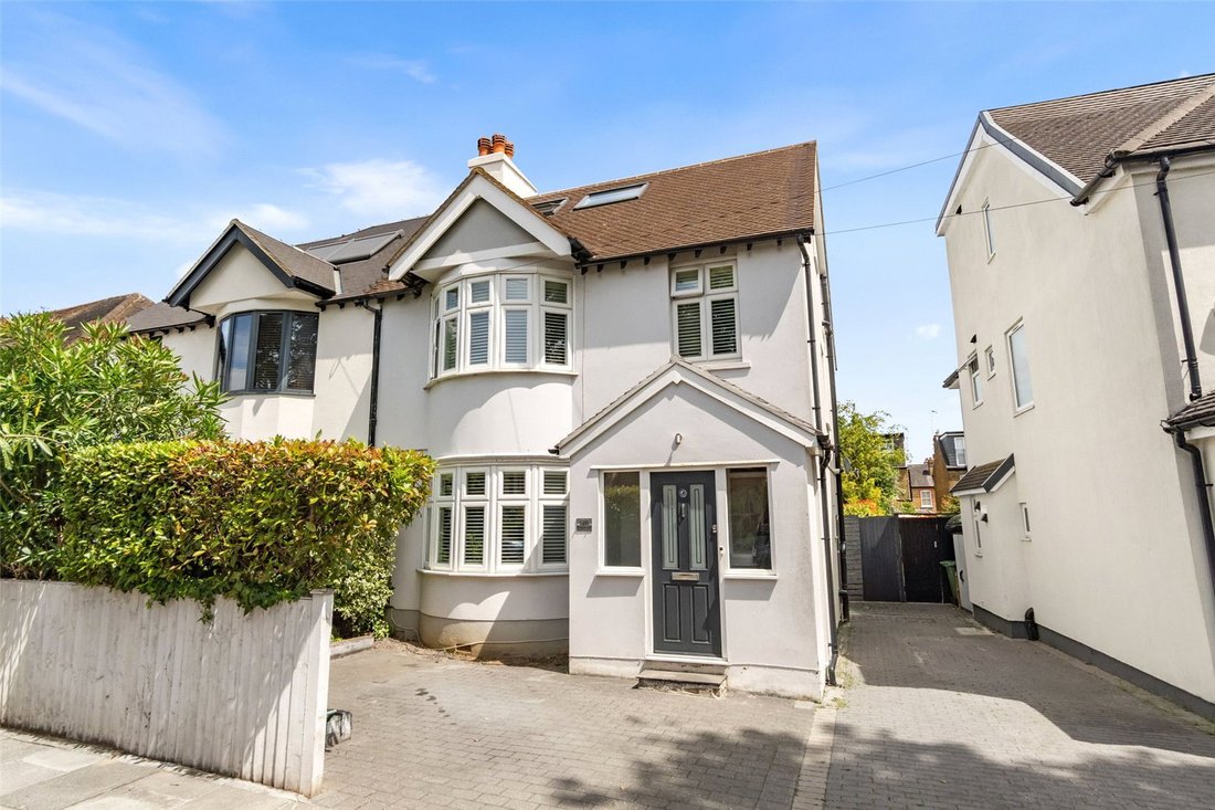 House in Richmond Upon Thames, England 2 - 18449020