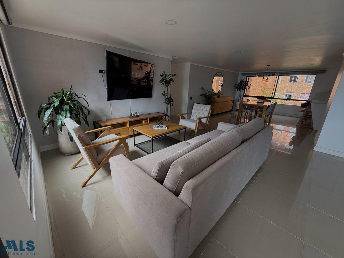 Apartment in Medellín, Antioquia, Colombia 5 - 18447236