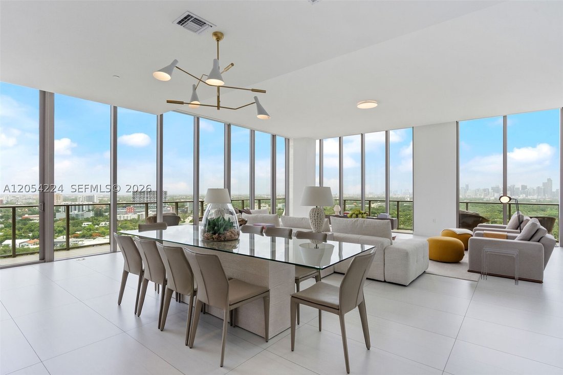 Condo in Miami, Florida, United States 3 - 18449473