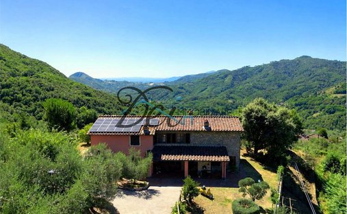 Estate in Borgo a Mozzano, Tuscany, Italy 1