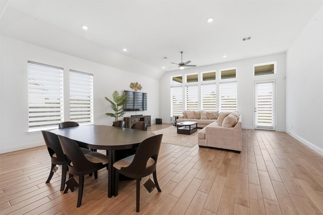 House in Houston, Texas, United States 5 - 18446766