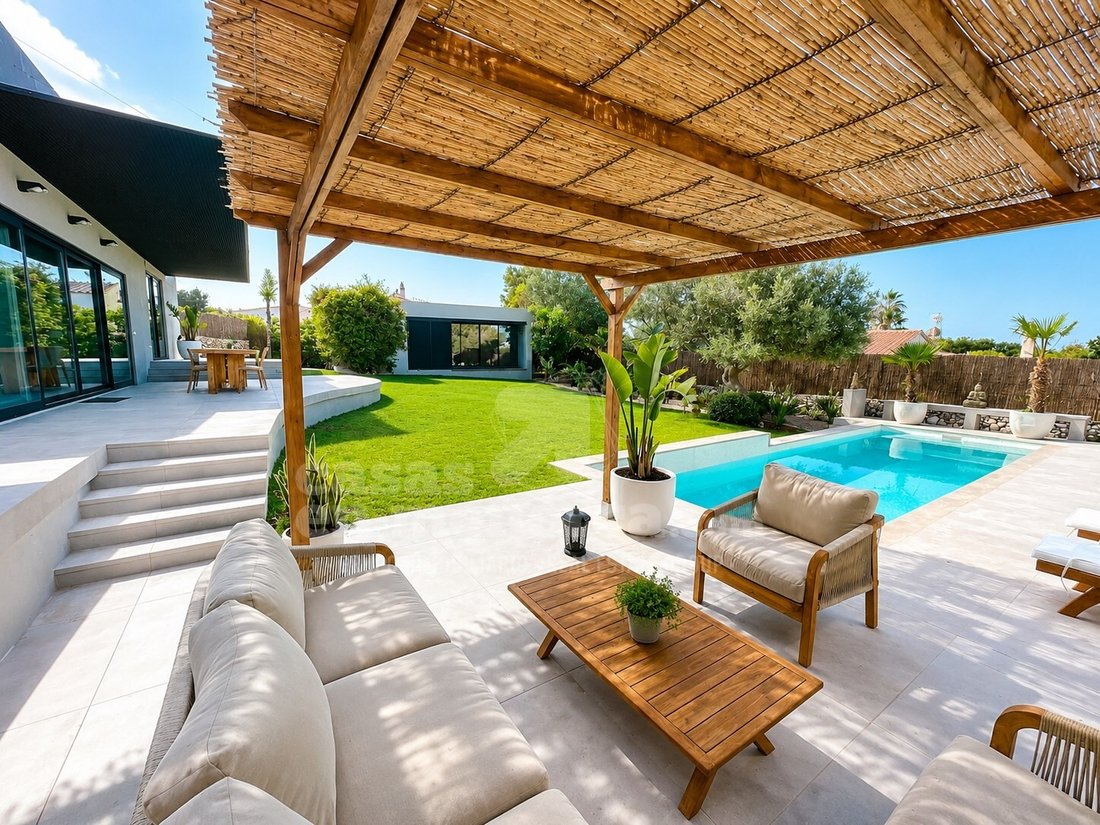 Villa in Sant Lluis, Balearic Islands, Spain 1 - 18447950