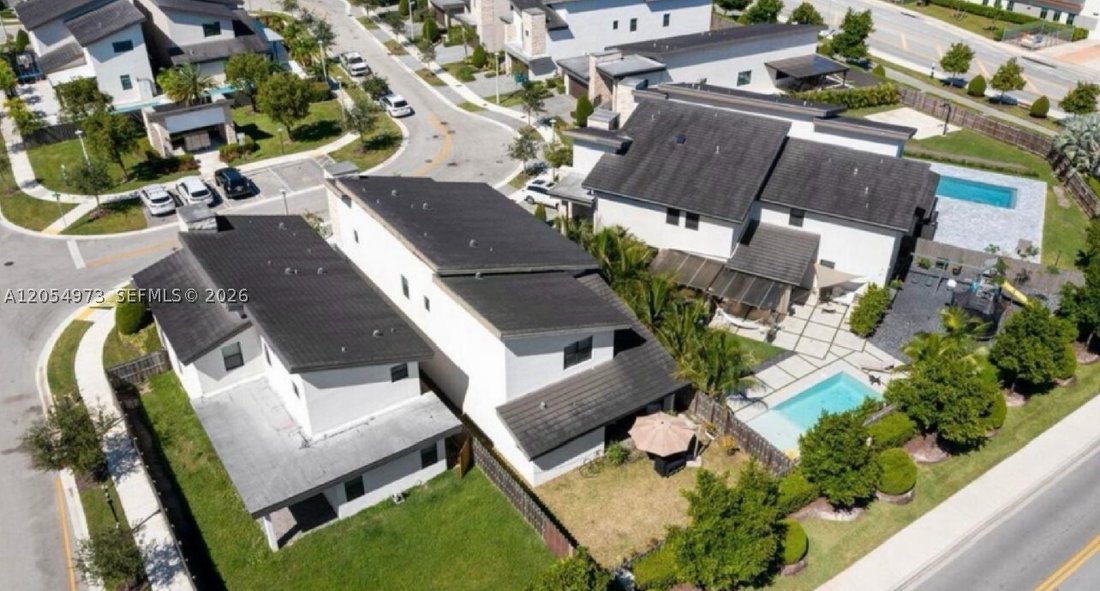 House in Doral, Florida, United States 4 - 18449467