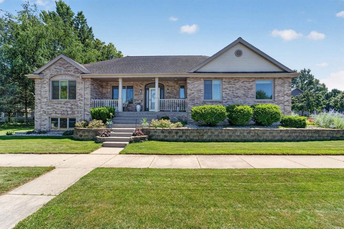 House in Waunakee, Wisconsin, United States 1 - 18446142