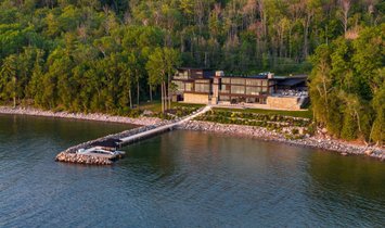 House in Tiny, Ontario, Canada 2