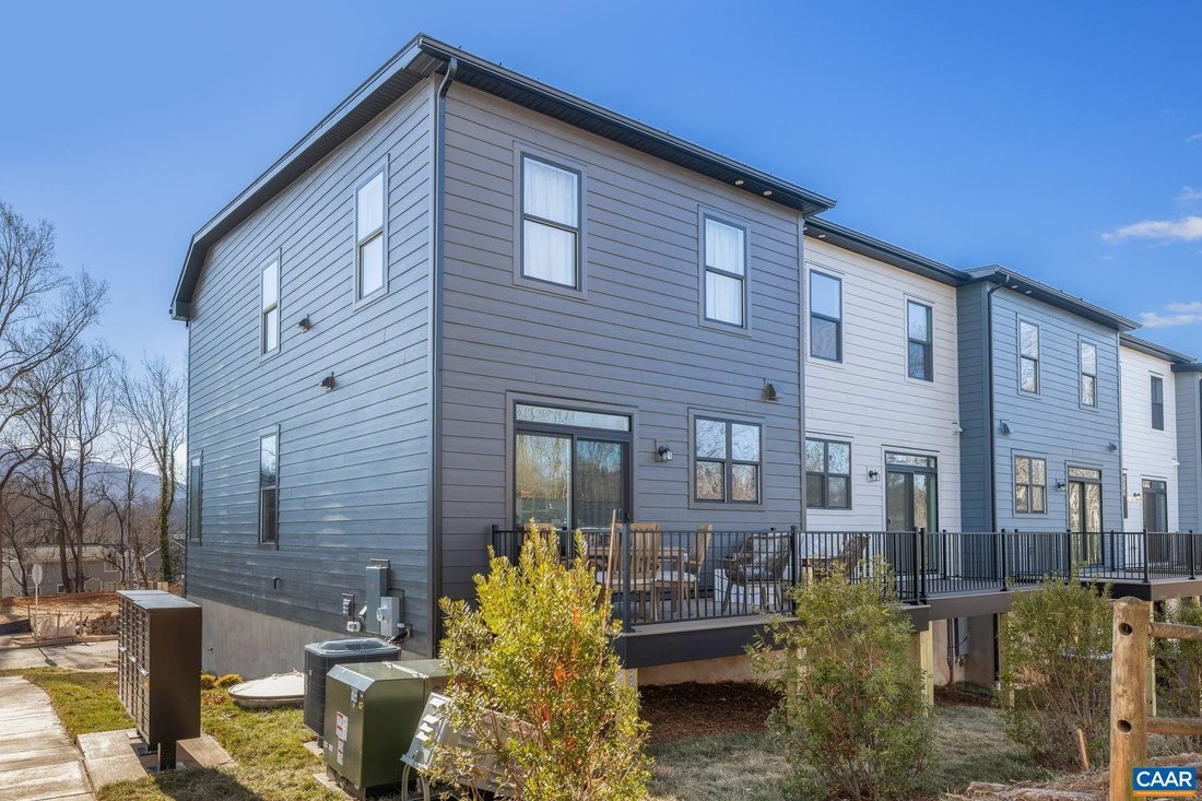 House in Charlottesville, Virginia, United States 3 - 18445955