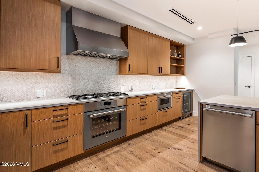 Condo in Avon, Colorado, United States 2 - 18339483