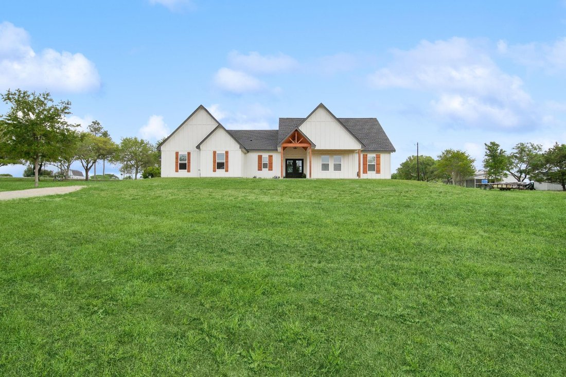 House in Brenham, Texas, United States 1 - 18446746